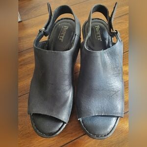 BORN SIZE 8 BLACK LEATHER HEELS IN GREAT GENTLY USED CONDITION!